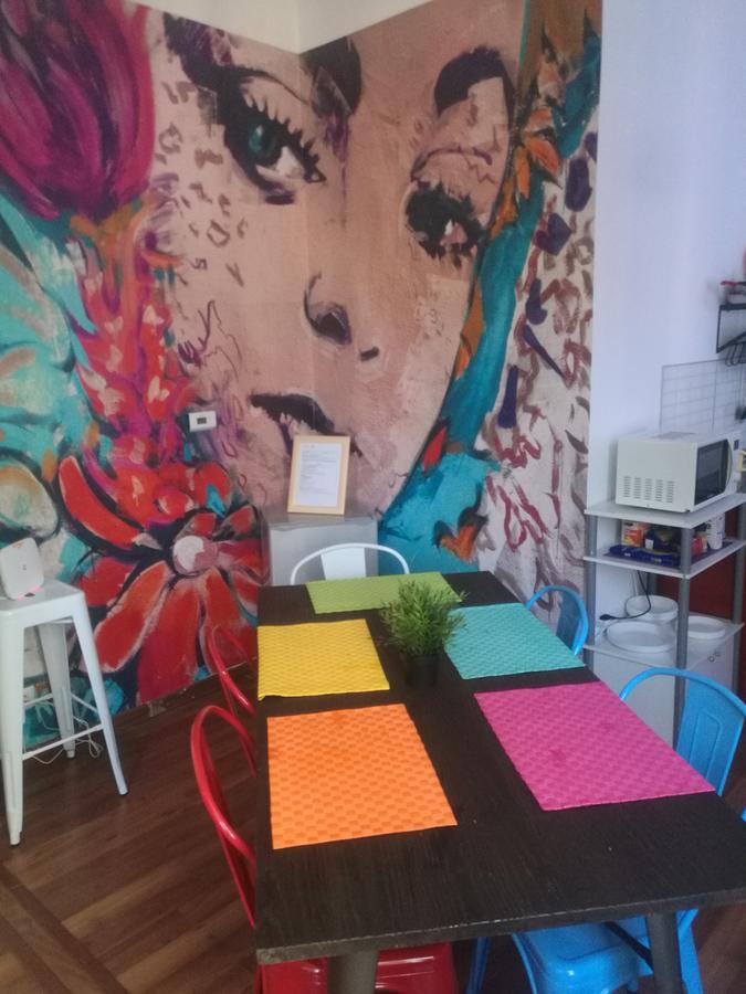 Backpackers Piramide Hostel *