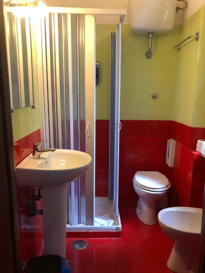 Hostel Backpackers Piramide *