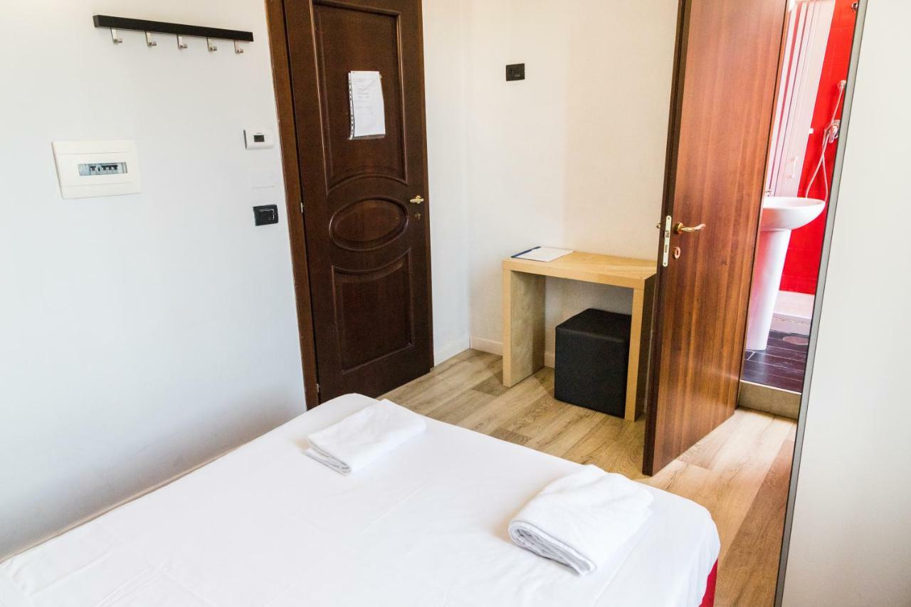 Backpackers Piramide Hostel