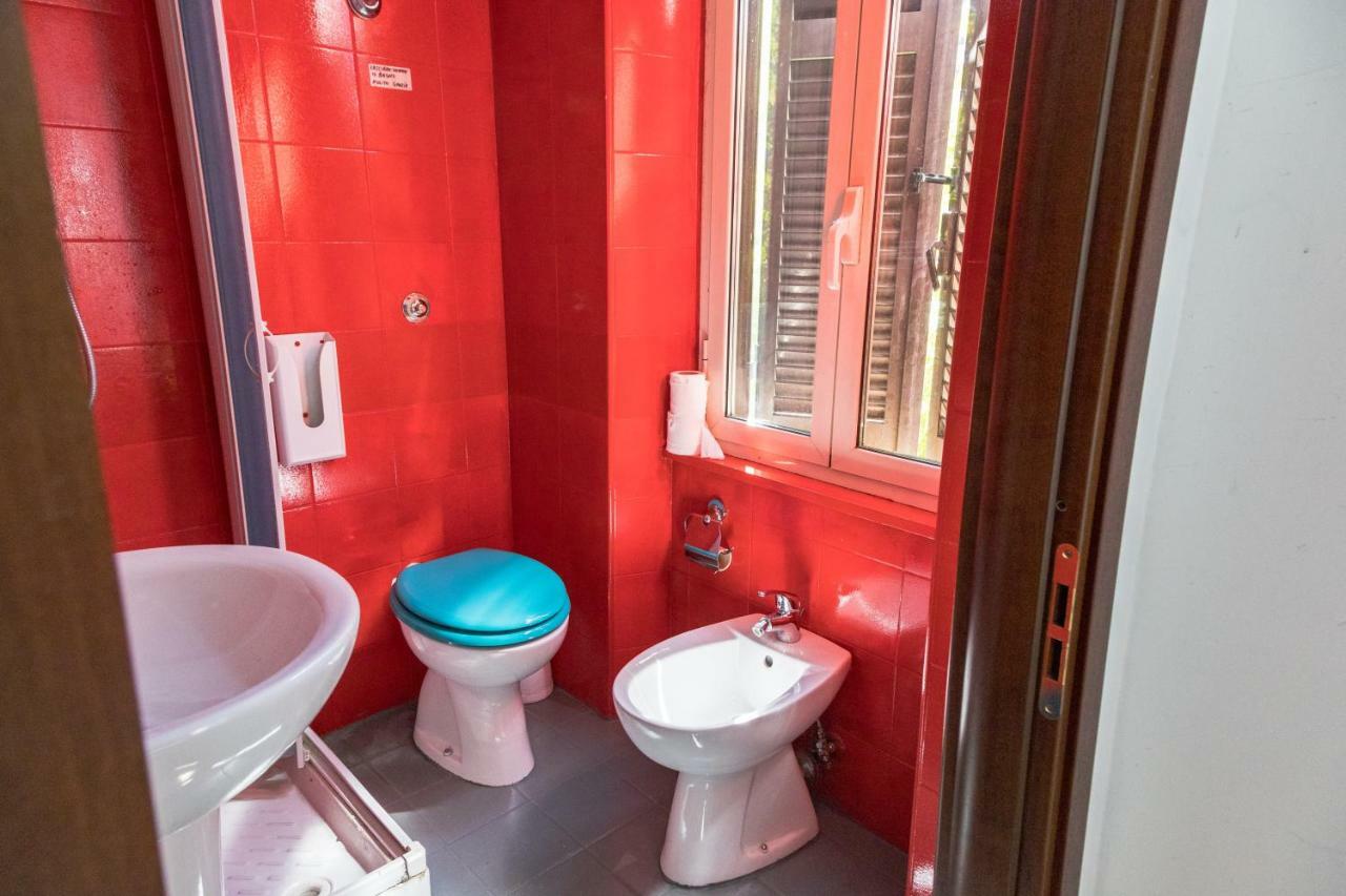 Backpackers Piramide Hostel