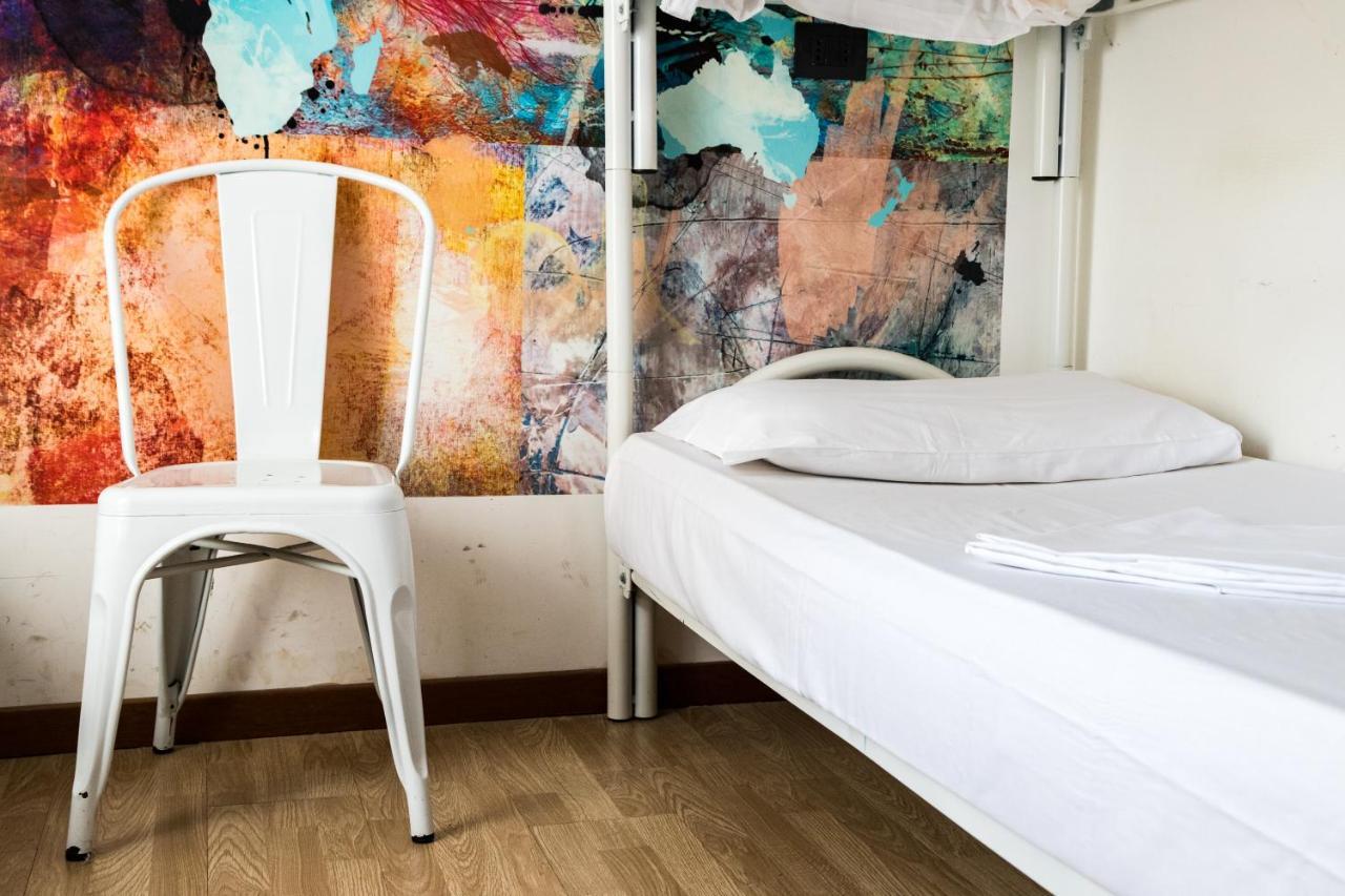 Backpackers Piramide Hostel